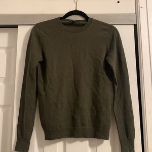 Uniqlo 100% Cashmere Crewneck